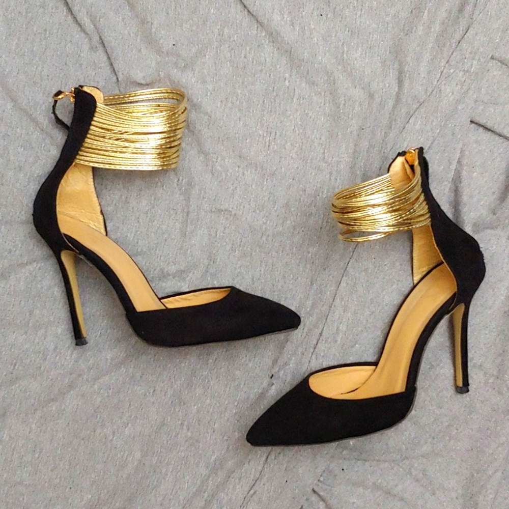 Black & Gold High Heel * Size 40 😍
